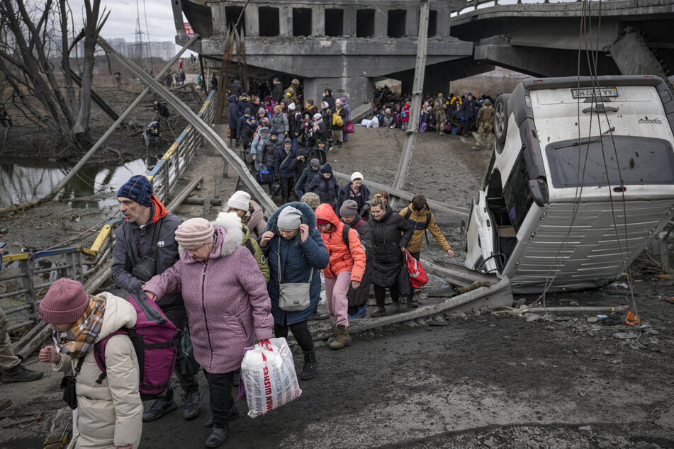Viele Flüchtlinge versuchen zurzeit, die Ukraine zu verlassen, doch bei den andauernden Gefechten ist das nicht leicht.