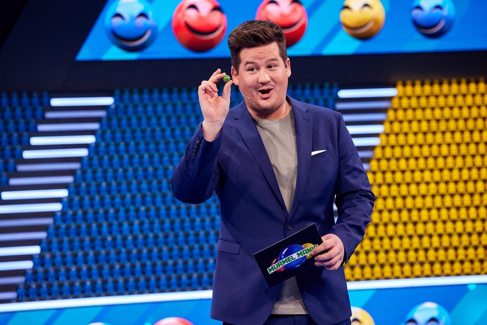 Comedian Chris Tall (29) moderiert die neue RTL-Show "Murmel Mania".