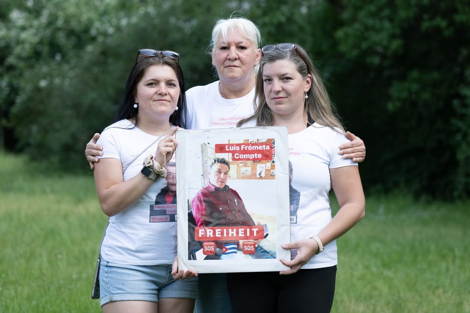 Familie Frómeta Compte 2023, am Rande einer Demo im Dresdner Alaunpark.