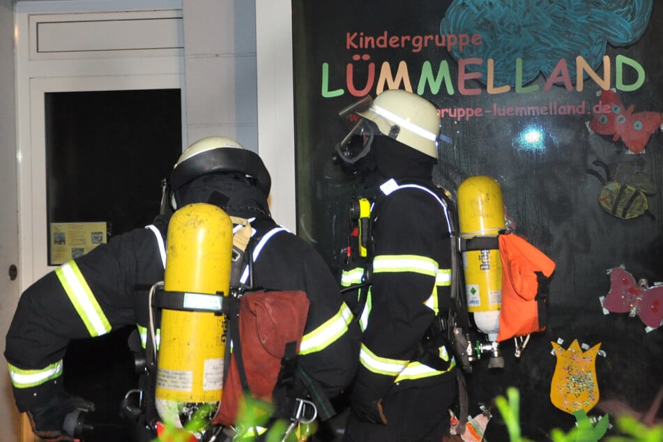 Hamburg: Feuerwehreinsatz! Brand in Hamburger Kindertagesstätte