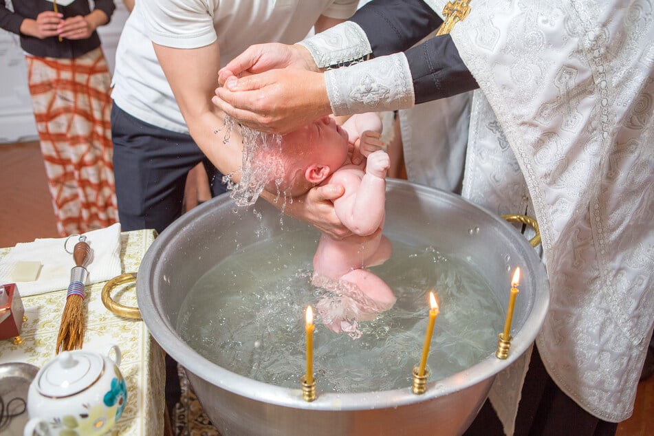 An Pfingsten werden viele kirchliche Feste wie Taufen, Firmungen und Konfirmationen gefeiert.