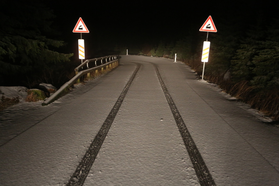 Bereits am Donnerstagabend fielen in Schierke (Wernigerode, Landkreis Harz) die ersten Flocken vom Himmel.