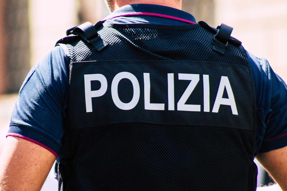 Nach dem Fund einer Frauenleiche ermittelt die Polizei in Italien. (Archivbild)