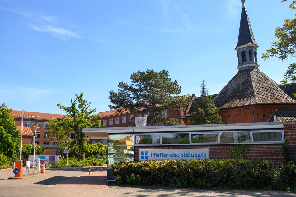 Auf dem Gelände der Pfeifferschen Stiftungen brannte es am Montag.