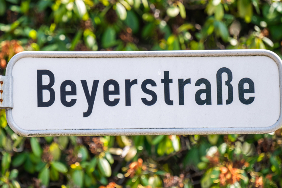 Der Straßenname soll an Chemnitzer und Chemiker Eduard Beyer erinnern.