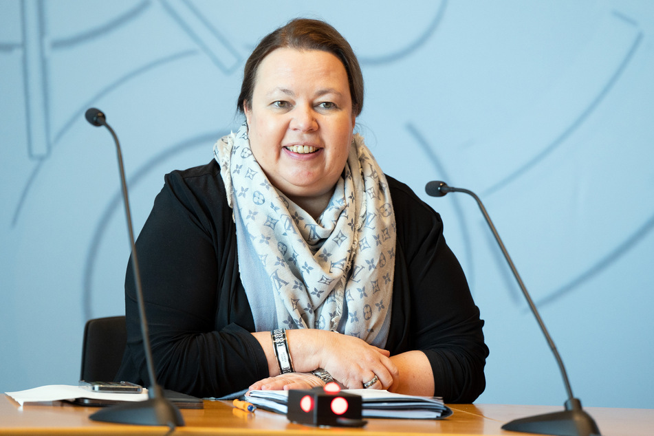 Umweltministerin Ursula Heinen-Esser (56, CDU) gab die Entscheidung zur Vergabe der "Laga 2026" in Düsseldorf bekannt.