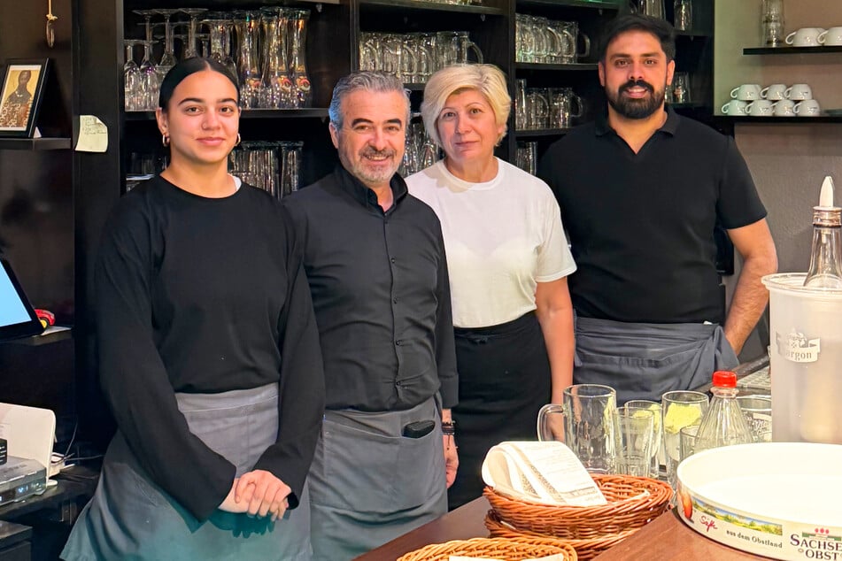 Wir servieren In Dresden griechische Spezialitäten