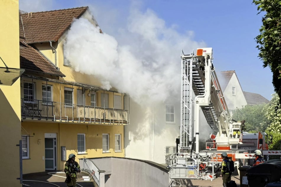 Die Feuerwehr hatte das Feuer schnell löschen können. Verletzt wurde niemand.