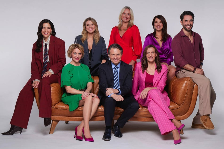 Unter anderem Eva Mona Rodekirchen (49, 4.v.r.), Jan Kittmann (43, r.) und Wolfgang Bahro (65) haben sich zur vertrackten Lage von Paul geäußert.