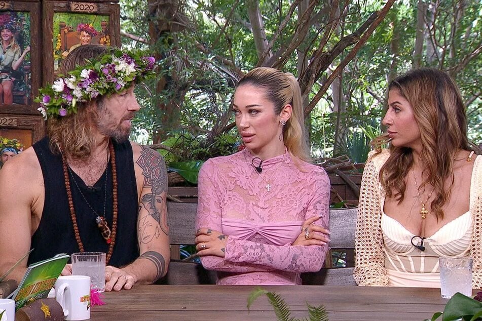 Ariel (22, M.) hätte sich gewünscht, dass Gil Ofarim (43, l.) sich klarer äußert.