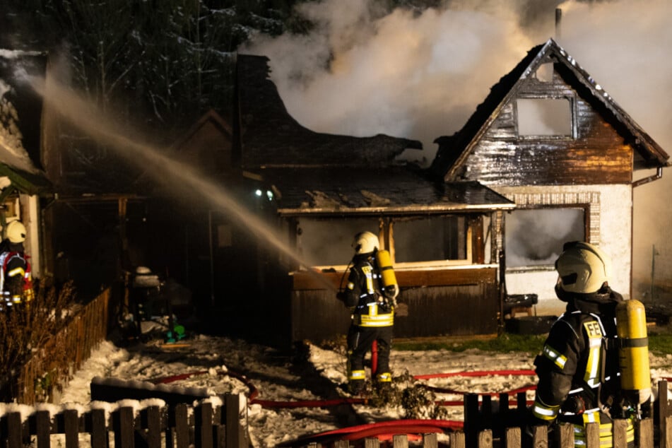 Gartenhaus im Erzgebirge komplett abgefackelt