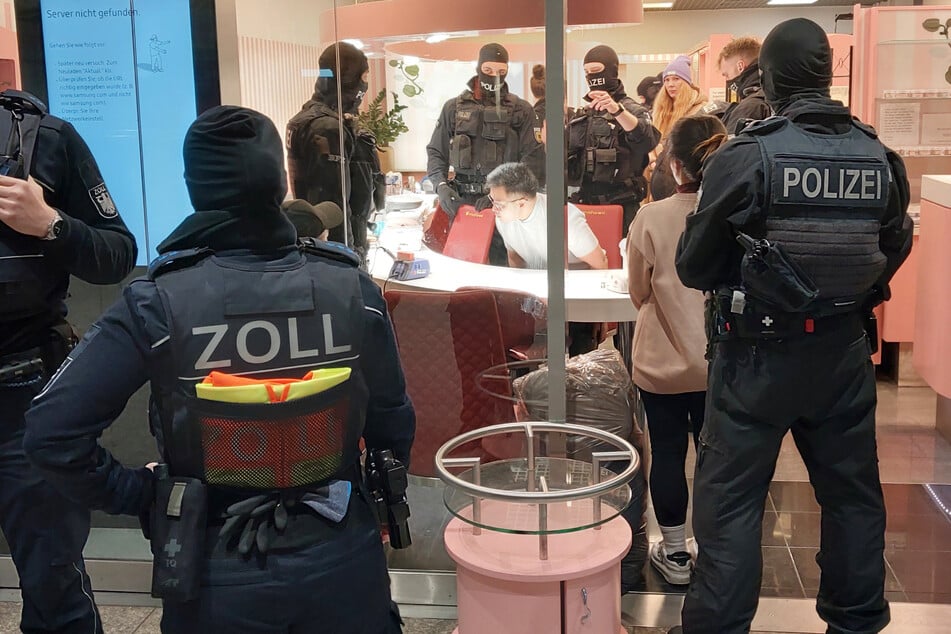 Nagelstudios im Visier: Großrazzia in zahlreichen Bundesländern