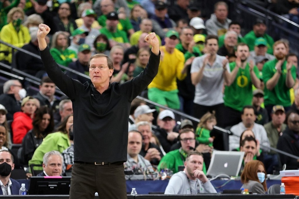 Furious with the low turnout during their NIT appearance, Oregon basketball's head coach Dana Altman suggested the school makes a change to increase attendance.