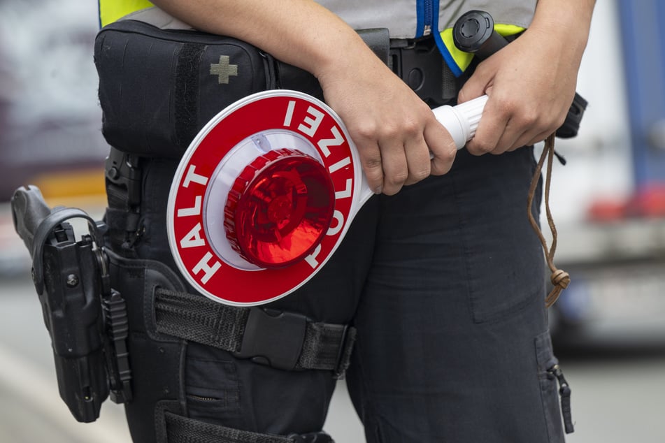Die Bundespolizei hat die Kräfte an der deutsch-niederländischen und deutsch-belgischen Grenze deutlich erhöht. (Symbolbild)