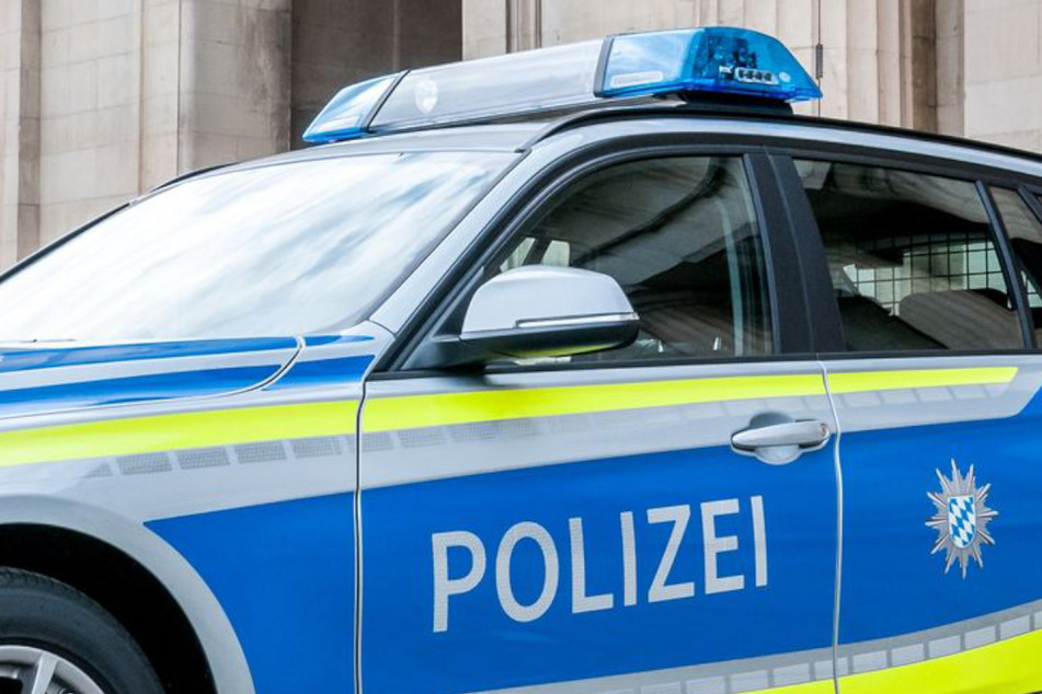 Heftige Tat in Oberbayern: Autofahrer fährt gezielt Mann an und verletzt ihn schwer