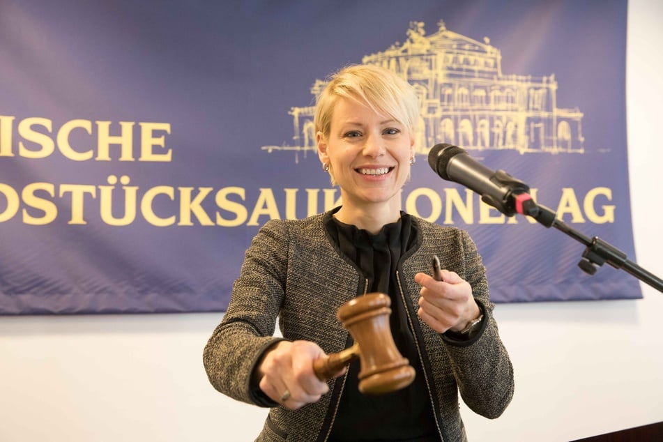 Auktionatorin Katja Müller-Pflugbeil bestätigte, dass das "Haus der DSF" unter dem Hammer kommt.