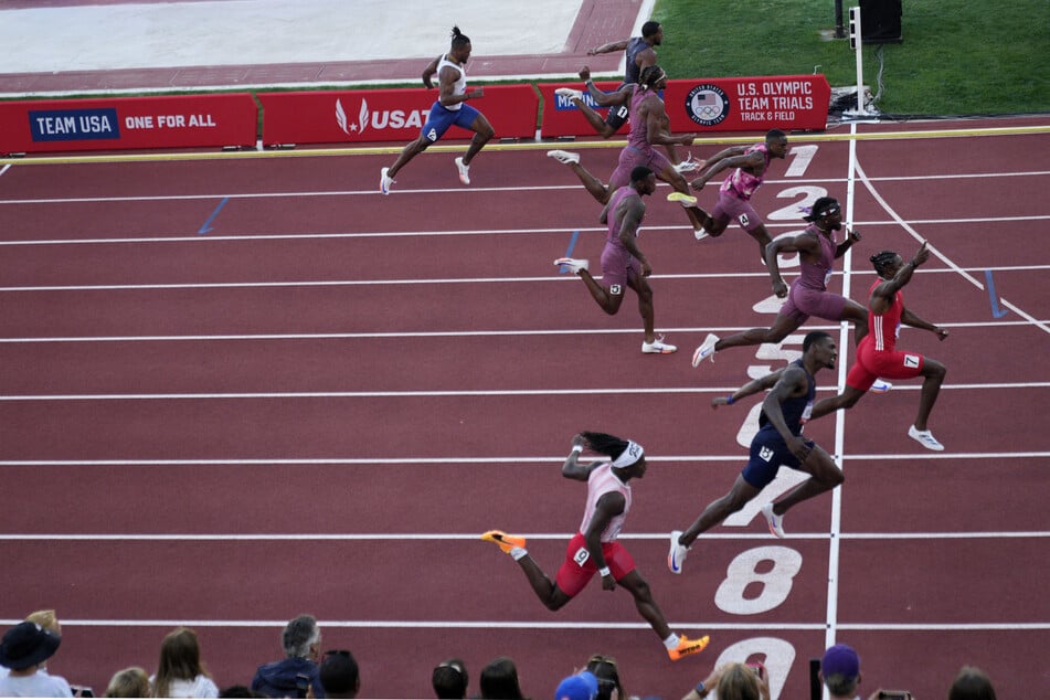Noah Lyles triumphs at US athletics trials to qualify for Paris Olympics