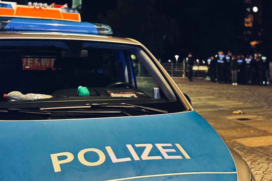 Die Einsatzkräfte konnten vor Ort mehrere Tatverdächtige festnehmen.