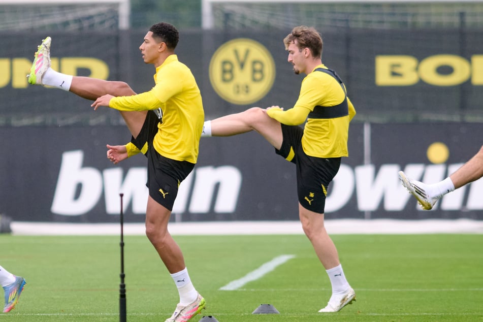 Tony Reitz hat auch schon bei den BVB-Profis trainiert. Hier neben Jobe Bellingham (20).