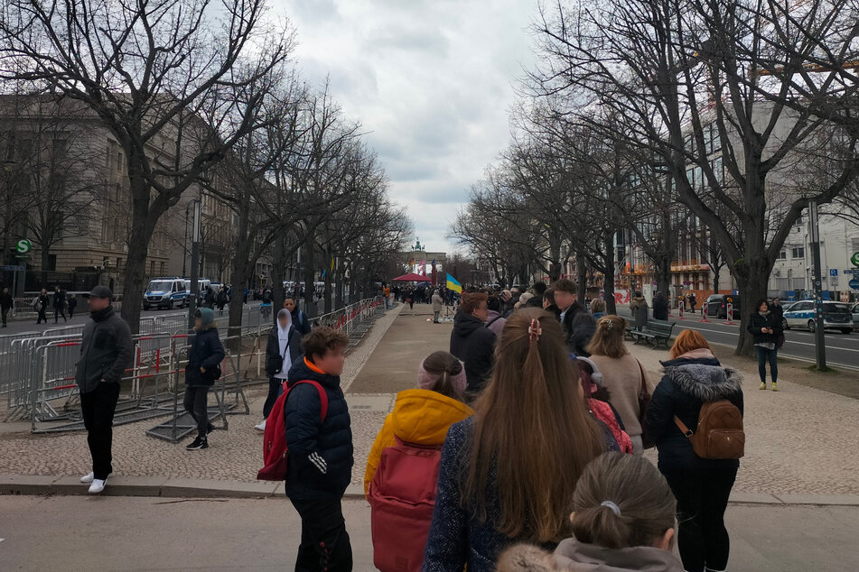 Das ersehnte Ziel in weiter Ferne: der Pariser Platz mit dem Brandenburger Tor