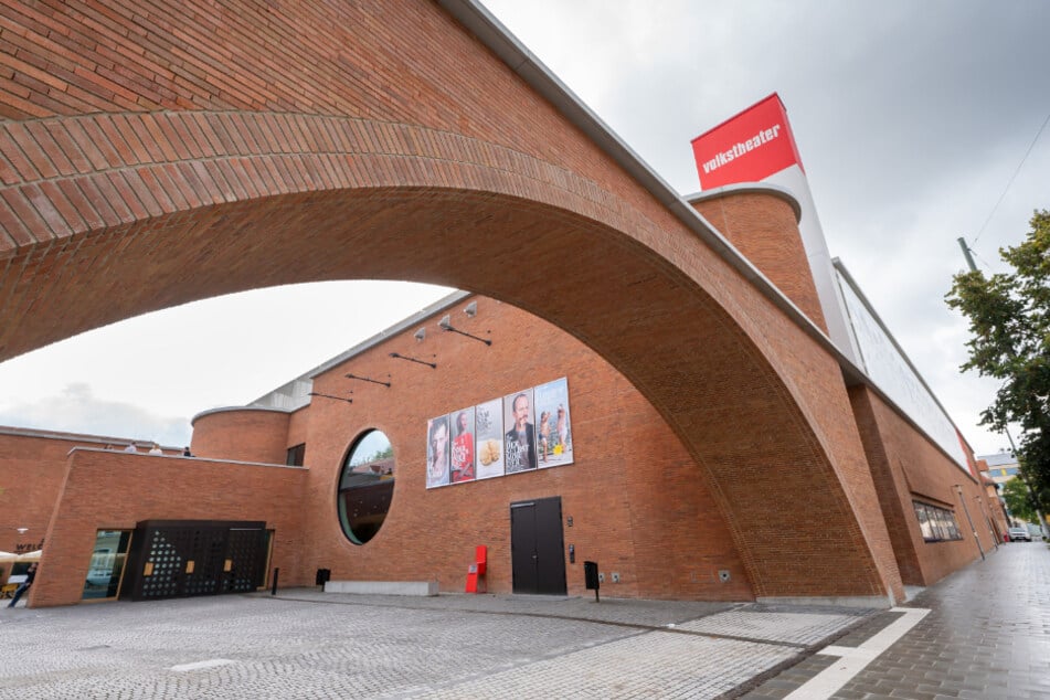 Die Aussenfassade des Neubau des Volkstheaters im Schlachthofviertel.