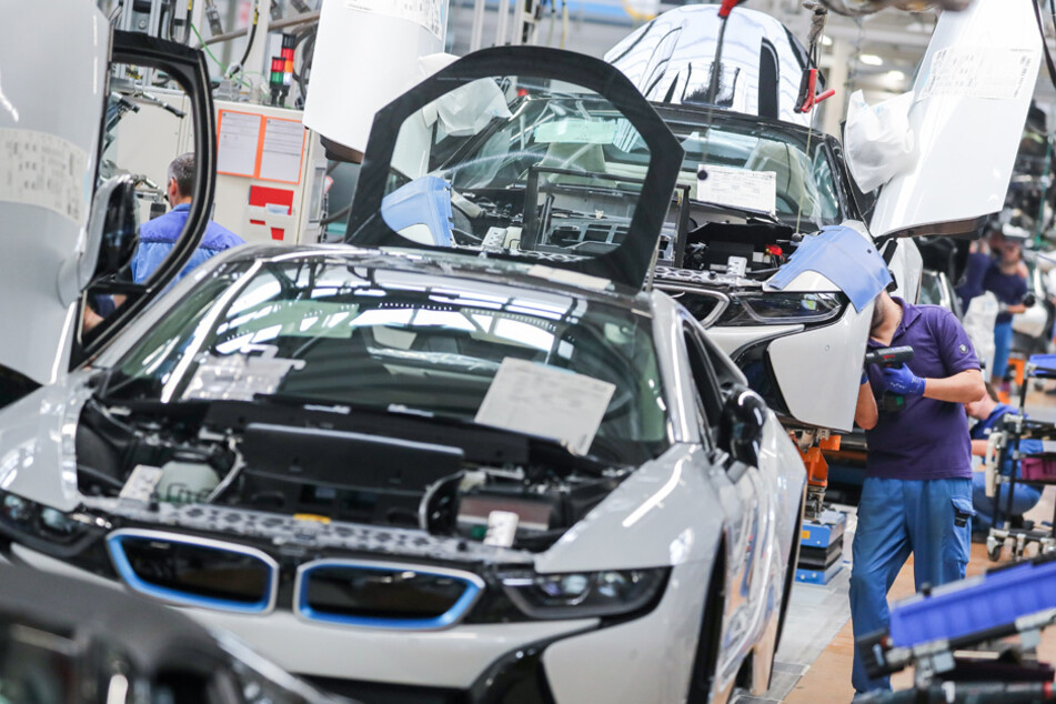 BMW legt Zahlen vor: Autobauer macht 212 Millionen Miese