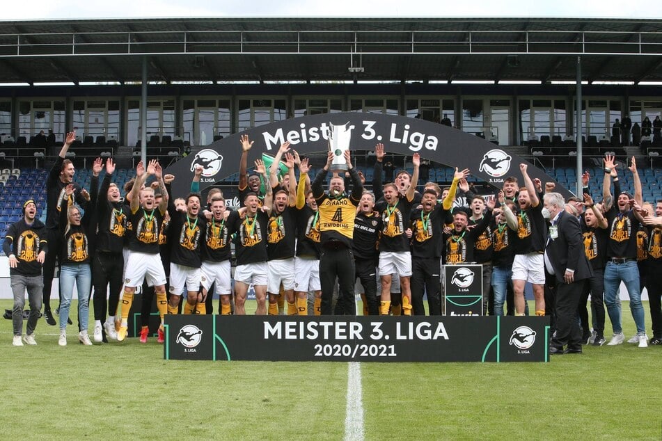 2021 reckte die SGD das letzte Mal den Meisterpokal in die Höhe. Auch 2016 gelang dies schon.