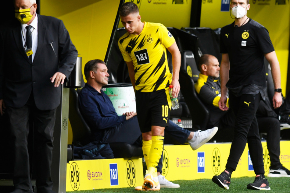 BVB-Star Thorgan Hazard musste verletzt schon nach 16 Minuten das Feld verlassen. Den Ex-Gladbacher zwickte der rechte Oberschenkel.