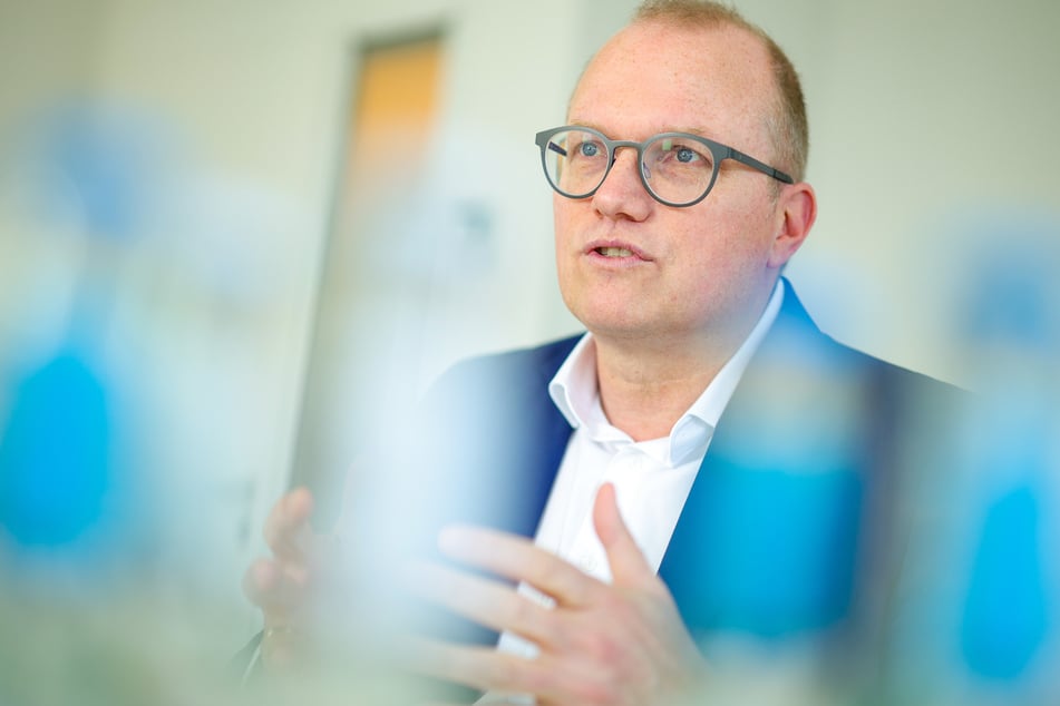 SPD-Spitzenkandidat Jochen Ott (51) will die Sozialdemokraten in NRW wieder zu alter Stärke führen.