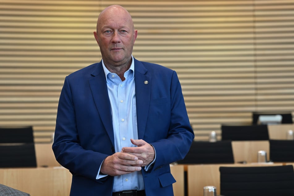 Thüringens FDP-Gruppenchef Thomas Kemmerich (58) will für die Themen seiner Partei einstehen.