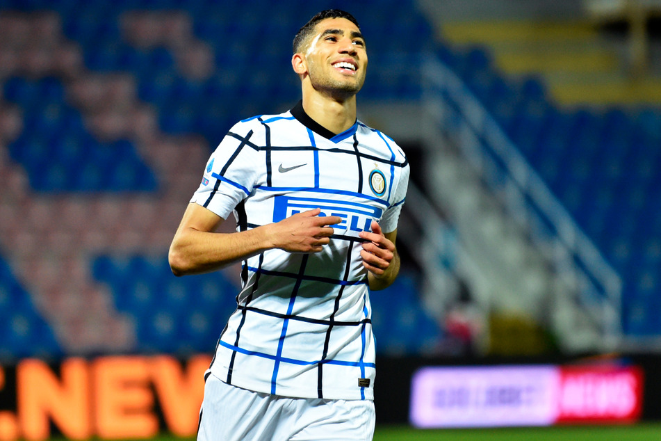 Ex-BVB-Star Achraf Hakimi (22) erzielte am Samstag das 2:0 für Inter Mailand beim FC Crotone. Knapp einen Tag später darf er mit den Nerazzurri den Scudetto feiern.
