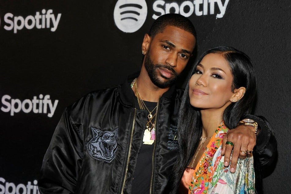 Rapper Big Sean and singer Jhené Aiko revealed over the weekend that they are expecting their first child together.