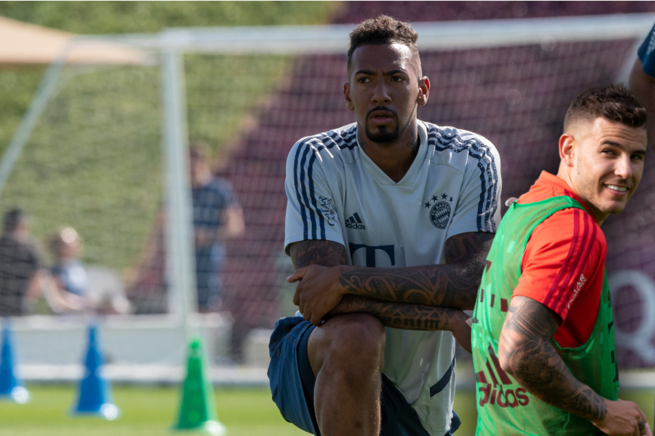 Rekordeinkauf Lucas Hernández (r, 24) liegt im Bayern-Team hinter Jérôme Boateng (31) zurück. (Bildmontage)