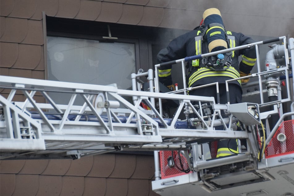 Brand in Dachgeschoss wird für Frau (†72) zur Todesfalle