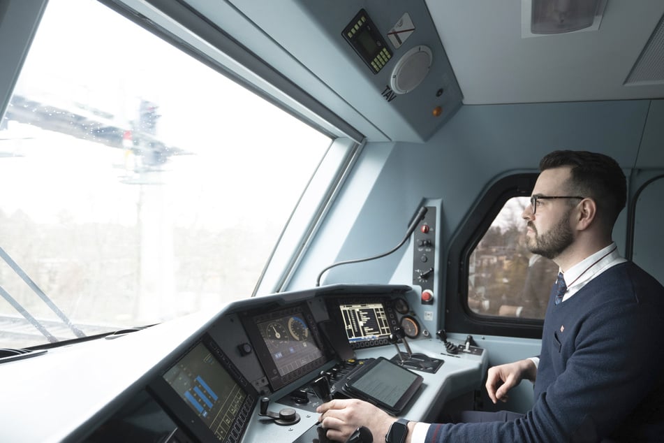 Lokführer, wenn's passt? Deutsche Bahn geht wegen Personalmangel in NRW diesen neuen Weg