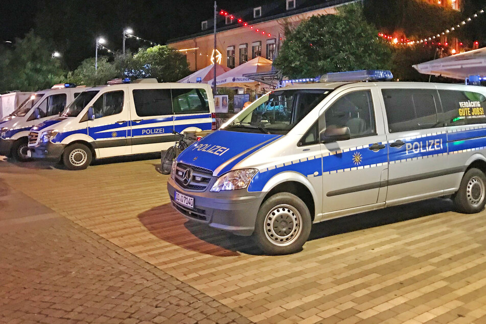 Beleidigung, Raub und Drogen: Dresdner Polizei zeigt in der Neustadt Präsenz