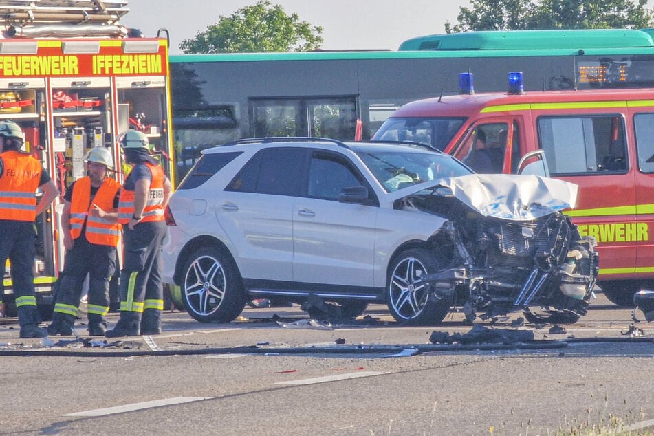 Auch ein Mercedes war am Crash beteiligt.