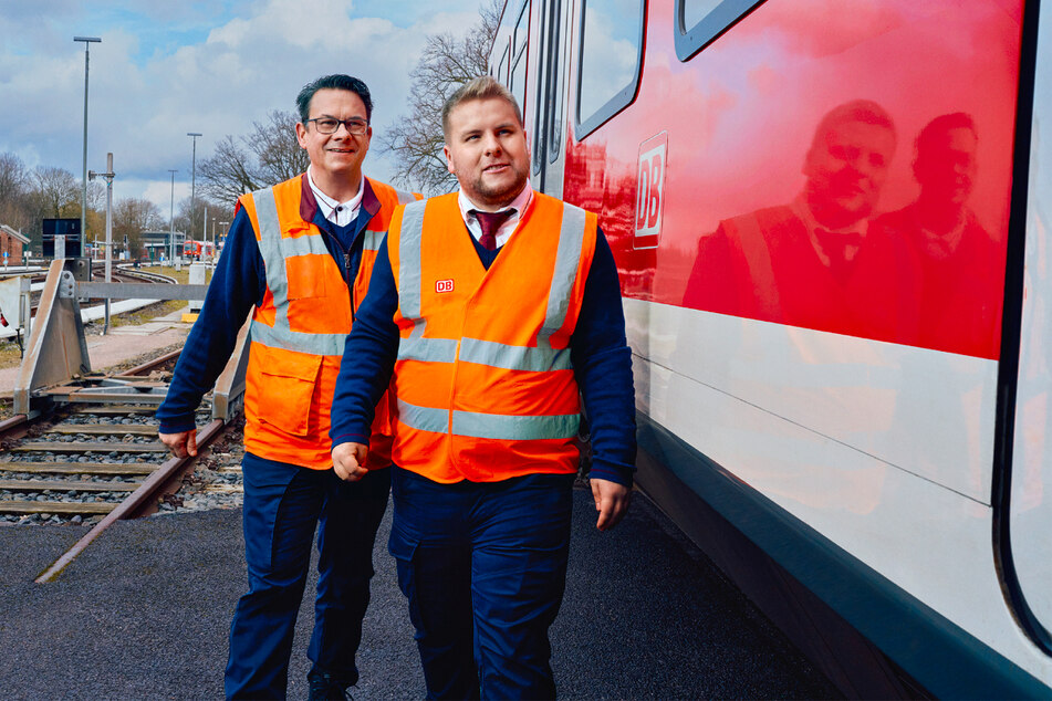 In Leipzig und Halle (Saale) bieten sich gerade verschiedene Karrierechancen bei der Deutschen Bahn.