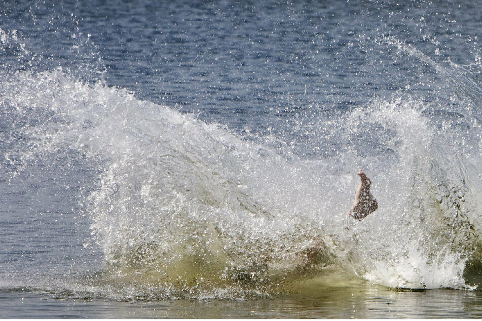Tödliches Bade-Drama: Leiche eines Schwimmers angespült