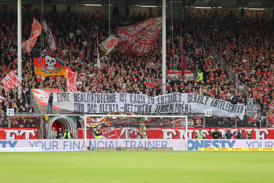 Das Alerta-Netzwerk ist ein internationales, antirassistisches und -faschistisches Netzwerk von Fußball-Fans.