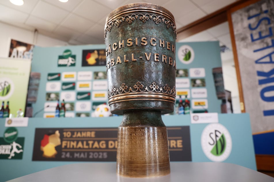 Das Objekt der Begierde: der Sachsenpokal.