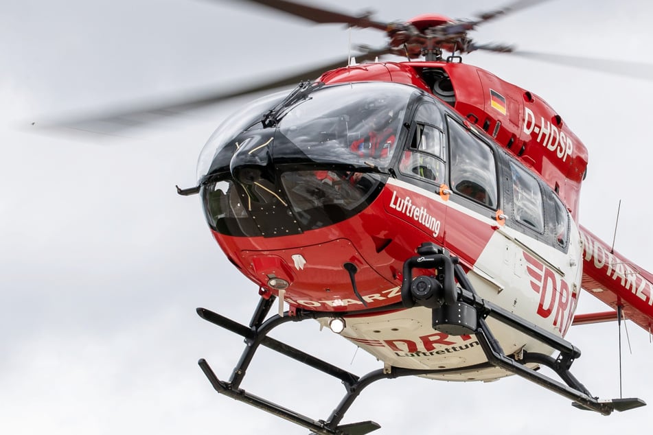 Nach einem Unfall mit einem Schwerverletzten kam in Frankfurt-Seckbach ein Rettungshubschrauber zum Einsatz. (Symbolbild)