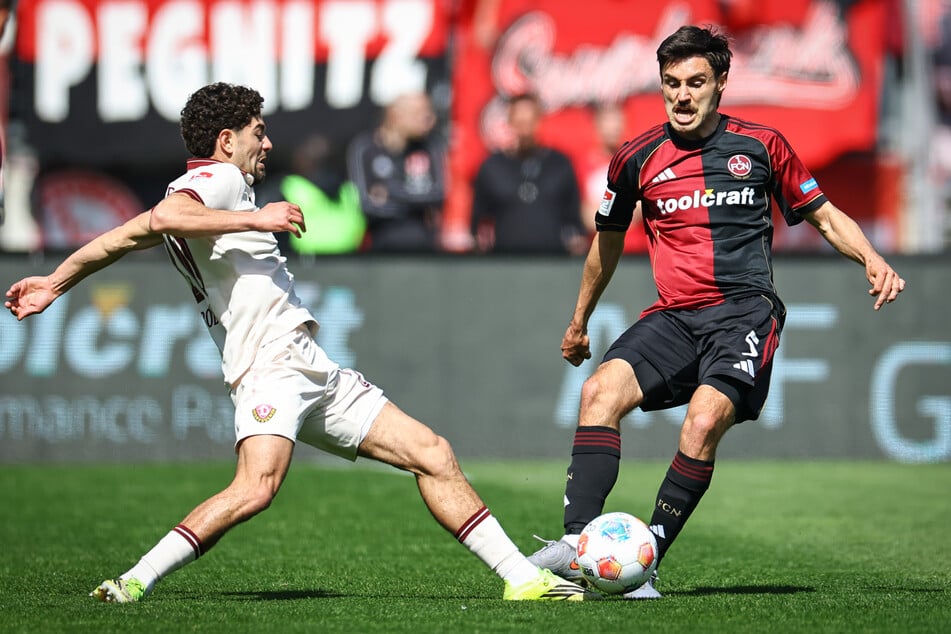 Tom Baack (27, r.) wechselt in die Bundesliga zum SC Paderborn.