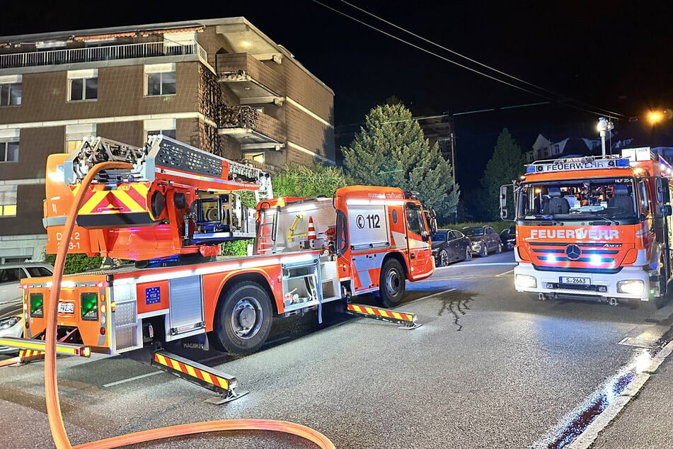 Die Feuerwehr Stuttgart rückte im Großaufgebot an.