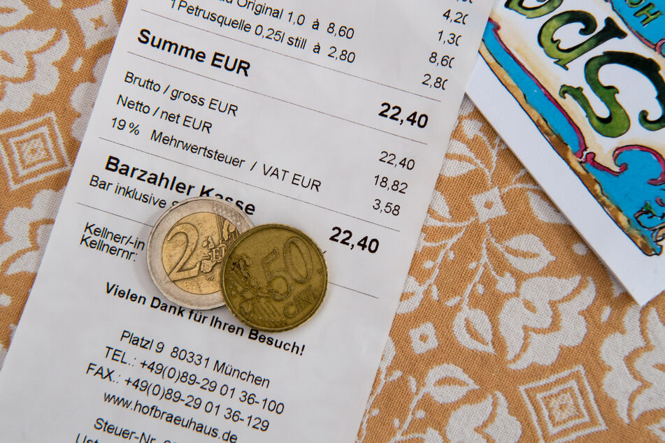 Statt 19 Prozent soll es nur noch 7 Prozent Mehrwertsteuer für Restaurants geben.