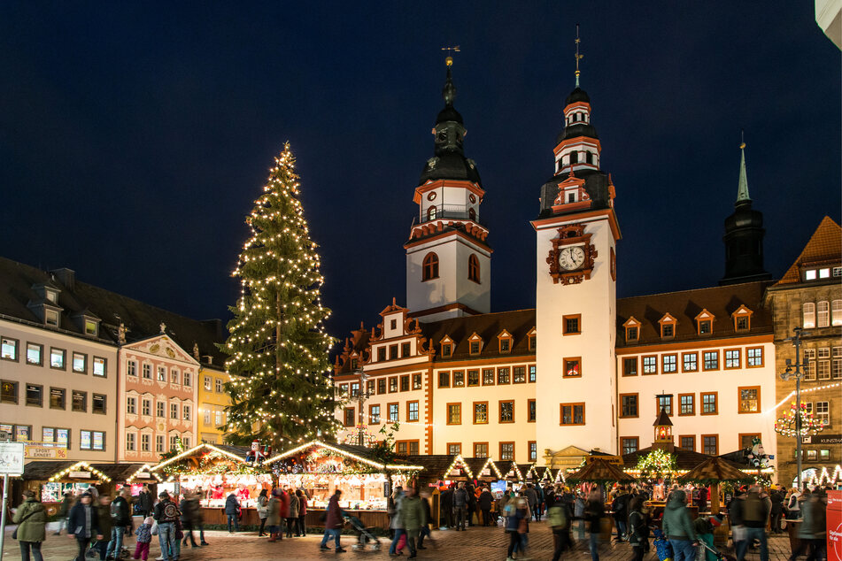 Im November wird es in Chemnitz keinen Weihnachtsmarkt geben. Trotzdem will die Stadt weihnachtliche Stimmung in die City bringen.