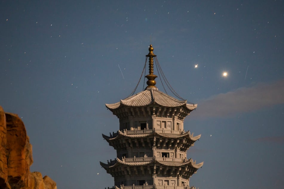 Auch im fernen China waren die Planeten Jupiter und Venus am Himmel über dem Kreis Jiayin in der nordostchinesischen Provinz Heilongjiang zu sehen.