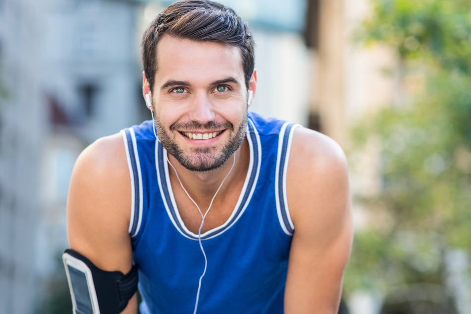 Sport und gesunde Ernährung vernachlässigen viele Männer gern.