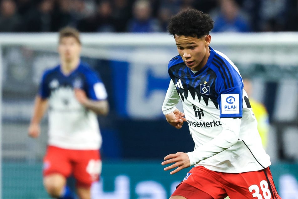 Alexander Rössing-Lelesiit (19) ist beim HSV zurück im Training und kann auf ein baldiges Comeback hoffen.