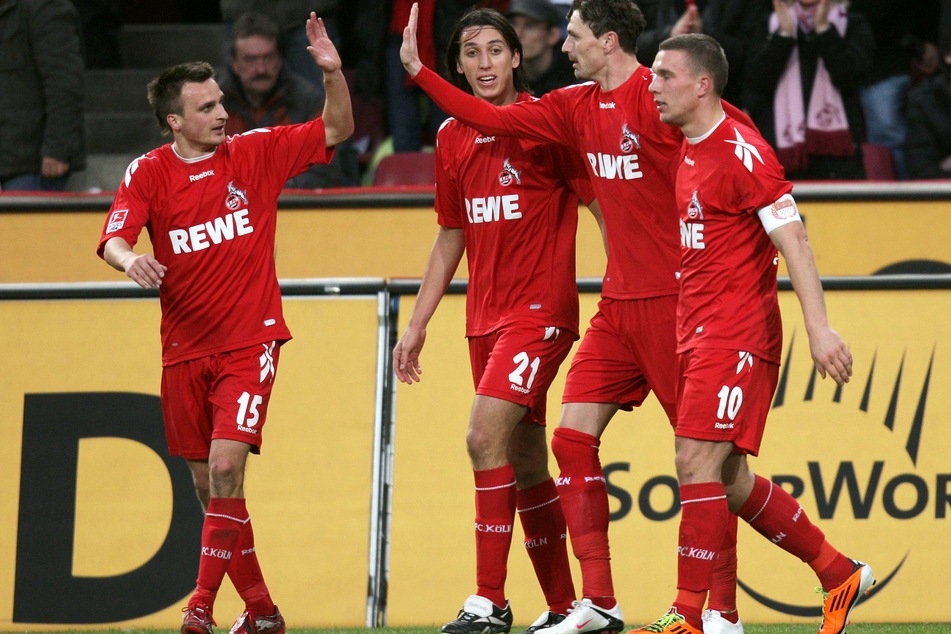 Milivoje Novakovic (42, 2.v.r.) sorgte dank seines Doppelpacks für den letzten Heimsieg gegen Bayern München. Dieser liegt mittlerweile fast elf Jahre zurück.